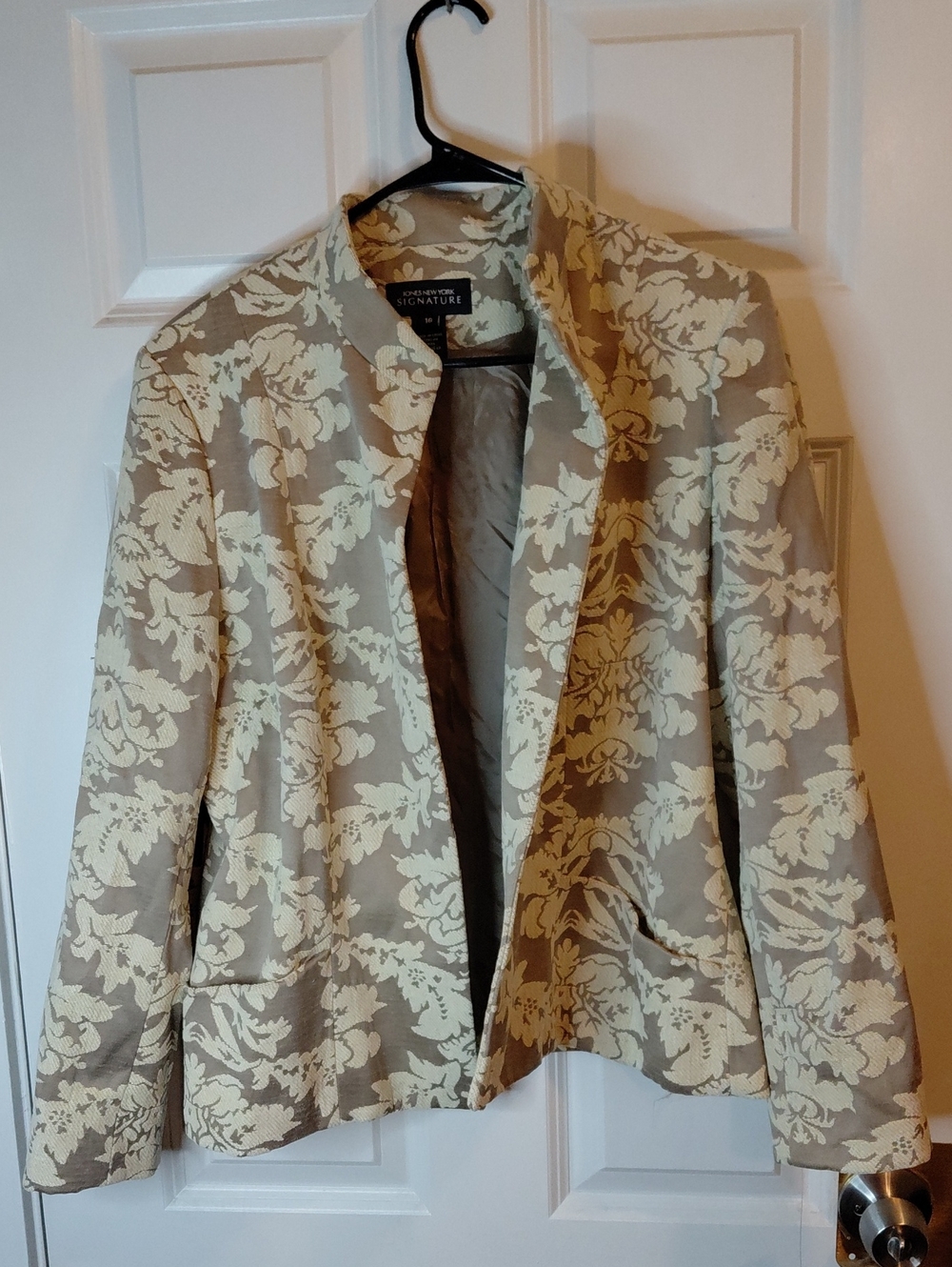 Jones New York Cream Floral Jacquard Open Blazer